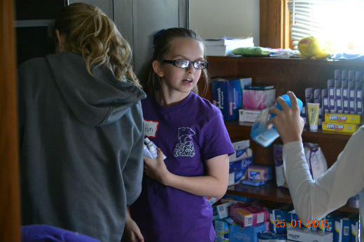 Sixth graders organize the Teen Mom Store Sixth graders organize the Teen Mom Store